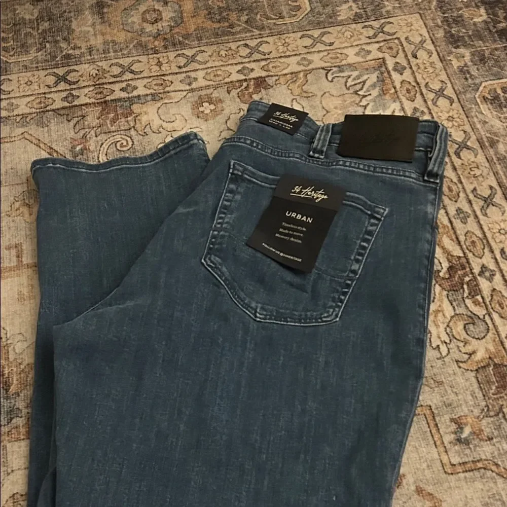 34 heritage Charisma Relaxed Straight in Mid Urban